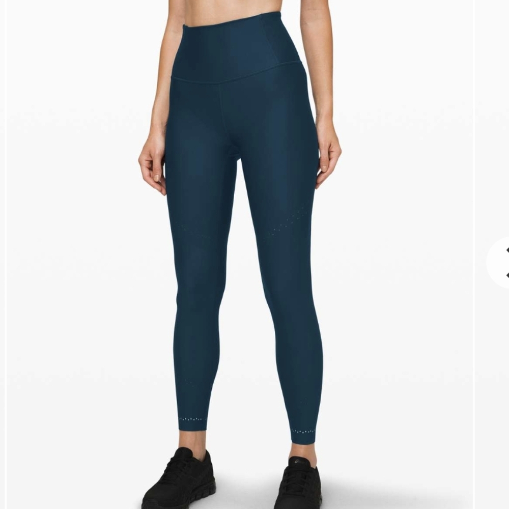 Lululemon Zoned In Tights. Jade Colour. Size 6
